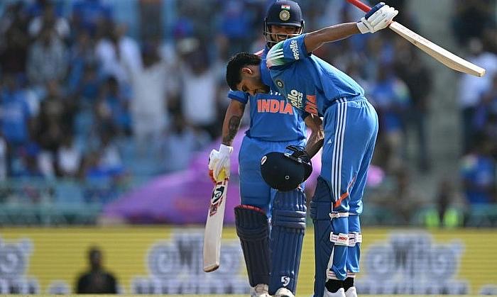 ওয়ানডেতে ফের হোঁচট ইংল্যান্ডের, গিলের ব্যাটে সিরিজে এগিয়ে ভারত