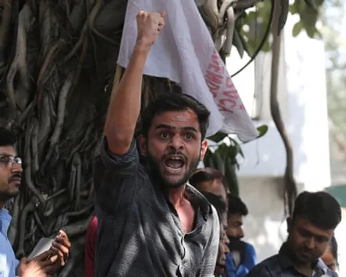 ‘রাজনৈতিক ভিন্নমতাবলম্বী বলেই ৭ বছর ধরে জেলে উমর খালিদ’: বিচারপতি এপি শাহ