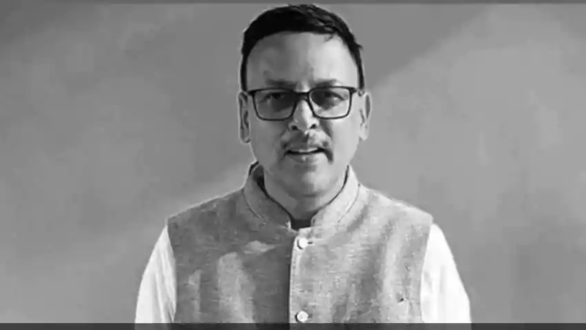 নেশার নাম ক্যামেরা