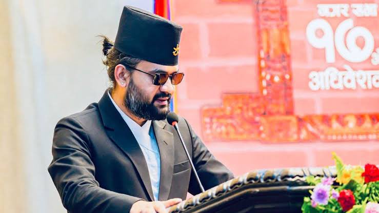 র‍্যাপার থেকে প্রধানমন্ত্রী