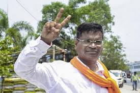 ফলতায় দেবাংশুর রেকর্ড জয়