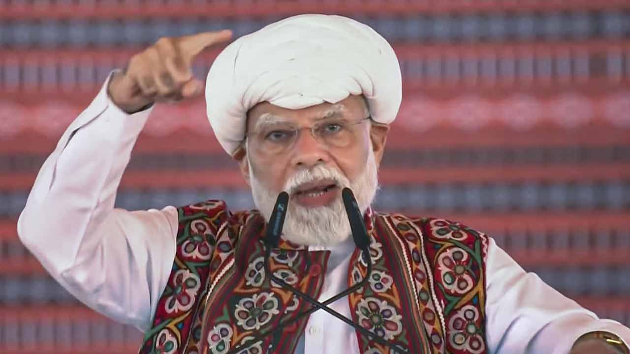 pm-modi-slams-opposition