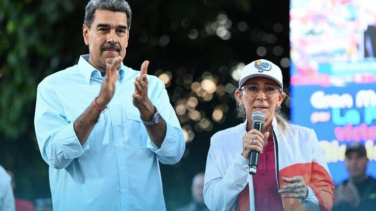 Nicolás Maduro and Cilia Flores